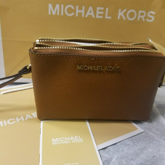 Michael Kors| NWT Jet Set Travel Double Wristlet - Picture 3 of 6